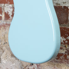 Load image into Gallery viewer, Fender Traditional II 60's Mustang 2022 Daphne Blue MIJ Japan