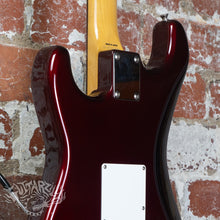 Load image into Gallery viewer, Fender Stratocaster '62 Reissue ST62-US 2010 Old Candy Apple Red MIJ Japan