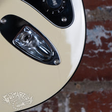 Load image into Gallery viewer, Fender Aerodyne Stratocaster Medium Scale DiMarzio Collection AST-75MDH 2006 Olympic White MIJ Japan