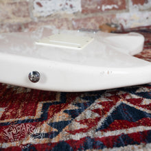 Load image into Gallery viewer, G&L S-500 Premium 1998 White MIJ Japan Fujigen