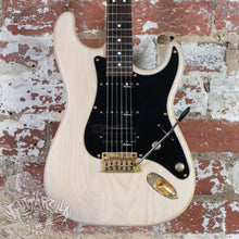 Load image into Gallery viewer, Charvel CST-060-SSH 1990's See Through White MIJ Japan
