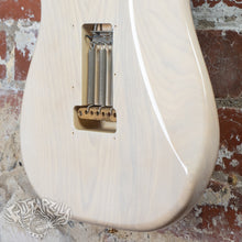 Load image into Gallery viewer, Charvel CST-060-SSH 1990's See Through White MIJ Japan