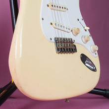 Load image into Gallery viewer, Squier Stratocaster SST-30 1985 Olympic White E Serial MIJ Japan