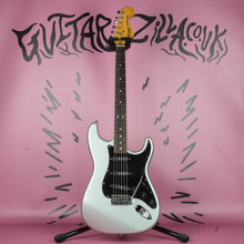 Load image into Gallery viewer, Tokai Silver Star SS-40 1983 Silver Sparkle MIJ Japan