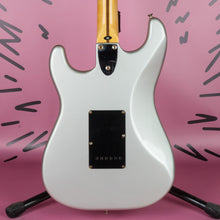 Load image into Gallery viewer, Tokai Silver Star SS-40 1983 Silver Sparkle MIJ Japan