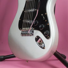 Load image into Gallery viewer, Tokai Silver Star SS-40 1983 Silver Sparkle MIJ Japan