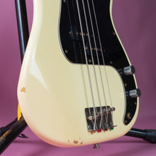 Load image into Gallery viewer, Fender Precision Bass '62 Reissue PB62-60 2006 Olympic White MIJ Japan