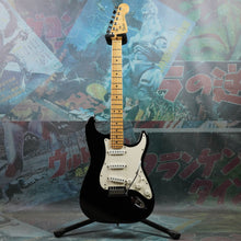 Load image into Gallery viewer, Fender American Standard Stratocaster 1990 Black USA