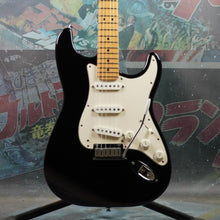 Load image into Gallery viewer, Fender American Standard Stratocaster 1990 Black USA