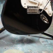 Load image into Gallery viewer, Fender American Standard Stratocaster 1990 Black USA