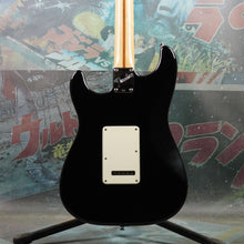 Load image into Gallery viewer, Fender American Standard Stratocaster 1990 Black USA