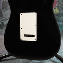 Load image into Gallery viewer, Fender American Standard Stratocaster 1990 Black USA