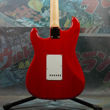 Load image into Gallery viewer, Fender Mami Stratocaster Artist Series 2017 Glossy Candy Apple Red MIJ JDM Japan