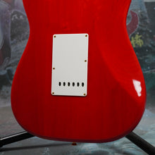 Load image into Gallery viewer, Fender Mami Stratocaster Artist Series 2017 Glossy Candy Apple Red MIJ JDM Japan