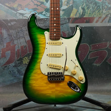 Load image into Gallery viewer, Fender Stratocaster '62 Reissue ST62QT-YLM 2013 Yellow Lime Burst MIJ Japan