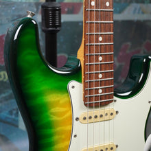 Load image into Gallery viewer, Fender Stratocaster '62 Reissue ST62QT-YLM 2013 Yellow Lime Burst MIJ Japan