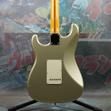 Load image into Gallery viewer, Fender Stratocaster Traditional 50's FSR 2018 Inca Silver Shoreline Gold Competition Stripe MIJ Japan