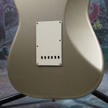 Load image into Gallery viewer, Fender Stratocaster Traditional 50's FSR 2018 Inca Silver Shoreline Gold Competition Stripe MIJ Japan