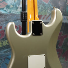 Load image into Gallery viewer, Fender Stratocaster Traditional 50's FSR 2018 Inca Silver Shoreline Gold Competition Stripe MIJ Japan
