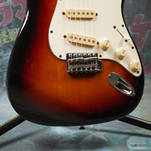 Load image into Gallery viewer, Squier Stratocaster SST-30 1985 Sunburst E Serial MIJ Japan