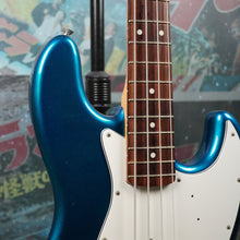 Load image into Gallery viewer, Fender Jazz Bass Standard JB-STD Lake Placid Blue 2004 MIJ Japan