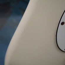 Load image into Gallery viewer, Squier Japan '72 Reissue Stratocaster CST SQ Serial 1983 Black MIJ Japan FujiGen