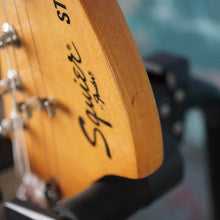 Load image into Gallery viewer, Squier Japan '72 Reissue Stratocaster CST SQ Serial 1983 Black MIJ Japan FujiGen