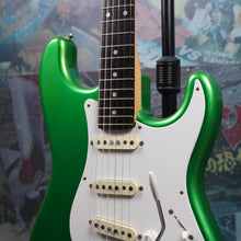 Load image into Gallery viewer, Fender Stratocaster '62 Reissue ST500VR 1991 Candy Apple Green MIJ Japan