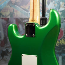 Load image into Gallery viewer, Fender Stratocaster '62 Reissue ST500VR 1991 Candy Apple Green MIJ Japan