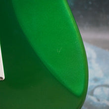 Load image into Gallery viewer, Fender Stratocaster '62 Reissue ST500VR 1991 Candy Apple Green MIJ Japan