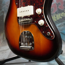 Load image into Gallery viewer, Fender Jazzmaster '66 Reissue JM66-80 2004 3 Tone Sunburst CIJ Japan
