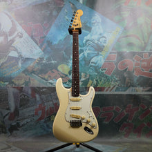 Load image into Gallery viewer, Squier Stratocaster E Serial 1987 White MIJ Japan FujiGen