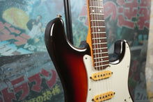 Load image into Gallery viewer, Fender Stratocaster Medium Scale ST314-55 1986 Sunburst MIJ Japan FujiGen