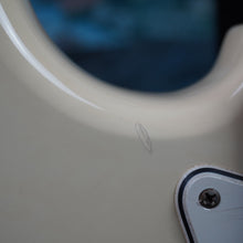 Load image into Gallery viewer, Squier Stratocaster E Serial 1987 White MIJ Japan FujiGen