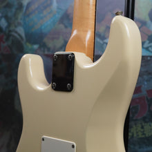 Load image into Gallery viewer, Squier Stratocaster E Serial 1987 White MIJ Japan FujiGen