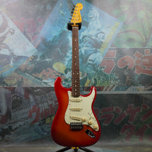 Load image into Gallery viewer, Fender Stratocaster '62 Reissue ST62 2007 Cherry Sunburst MIJ Japan