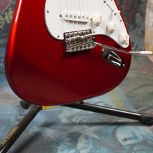 Load image into Gallery viewer, Fender Stratocaster ST-STD 2007 Candy Apple Red MIJ Japan
