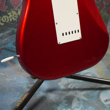 Load image into Gallery viewer, Fender Stratocaster ST-STD 2007 Candy Apple Red MIJ Japan