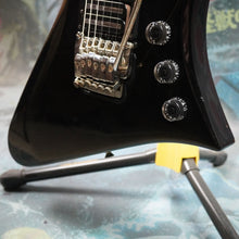 Load image into Gallery viewer, Yamaha HR-III Kyoji Yamamoto Signature 1987 Black MIJ Japan