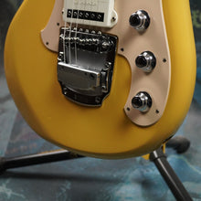 Load image into Gallery viewer, Yamaha SGV-300 Flying Samurai 2000's Yellow