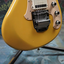 Load image into Gallery viewer, Yamaha SGV-300 Flying Samurai 2000's Yellow