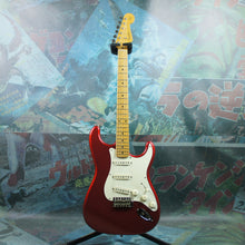 Load image into Gallery viewer, Fender Stratocaster 40th Anniversary ST54-70AS 1994 Candy Apple Red MIJ Foto Flame