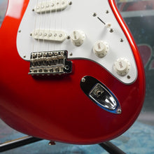 Load image into Gallery viewer, Fender Stratocaster ST-STD 2010 Candy Apple Red MIJ Japan