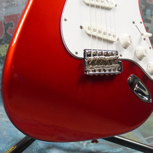 Load image into Gallery viewer, Fender Stratocaster ST-STD 2010 Candy Apple Red MIJ Japan