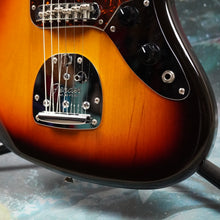 Load image into Gallery viewer, Fender Jaguar '66 Reissue JG66-85 2010 3 Tone Sunburst MIJ Japan