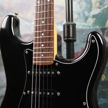 Load image into Gallery viewer, Fender Stratocaster Medium Scale HSS ST314-60 85/87 Black MIJ Japan FujiGen Original Box