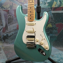Load image into Gallery viewer, Fender Hybrid 50's Stratocaster HSS 2019 Ocean Turquoise Metallic MIJ Japan