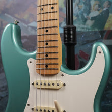 Load image into Gallery viewer, Fender Hybrid 50's Stratocaster HSS 2019 Ocean Turquoise Metallic MIJ Japan