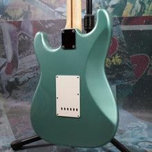 Load image into Gallery viewer, Fender Hybrid 50's Stratocaster HSS 2019 Ocean Turquoise Metallic MIJ Japan