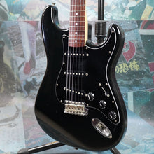 Load image into Gallery viewer, Squier Silver Series Stratocaster 1992 Black MIJ Japan